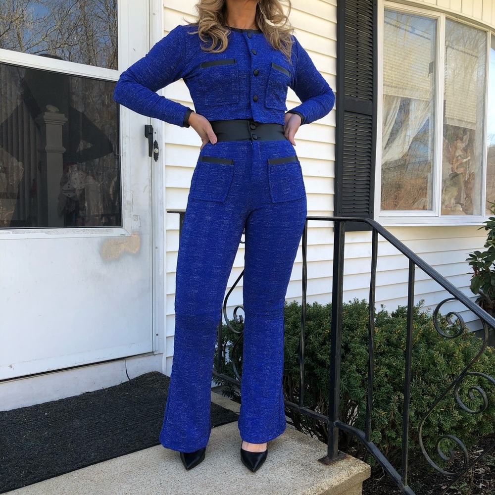 Set - Picture 2 of 6